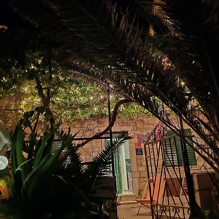 Beach House Gusla Komiža 外观 照片