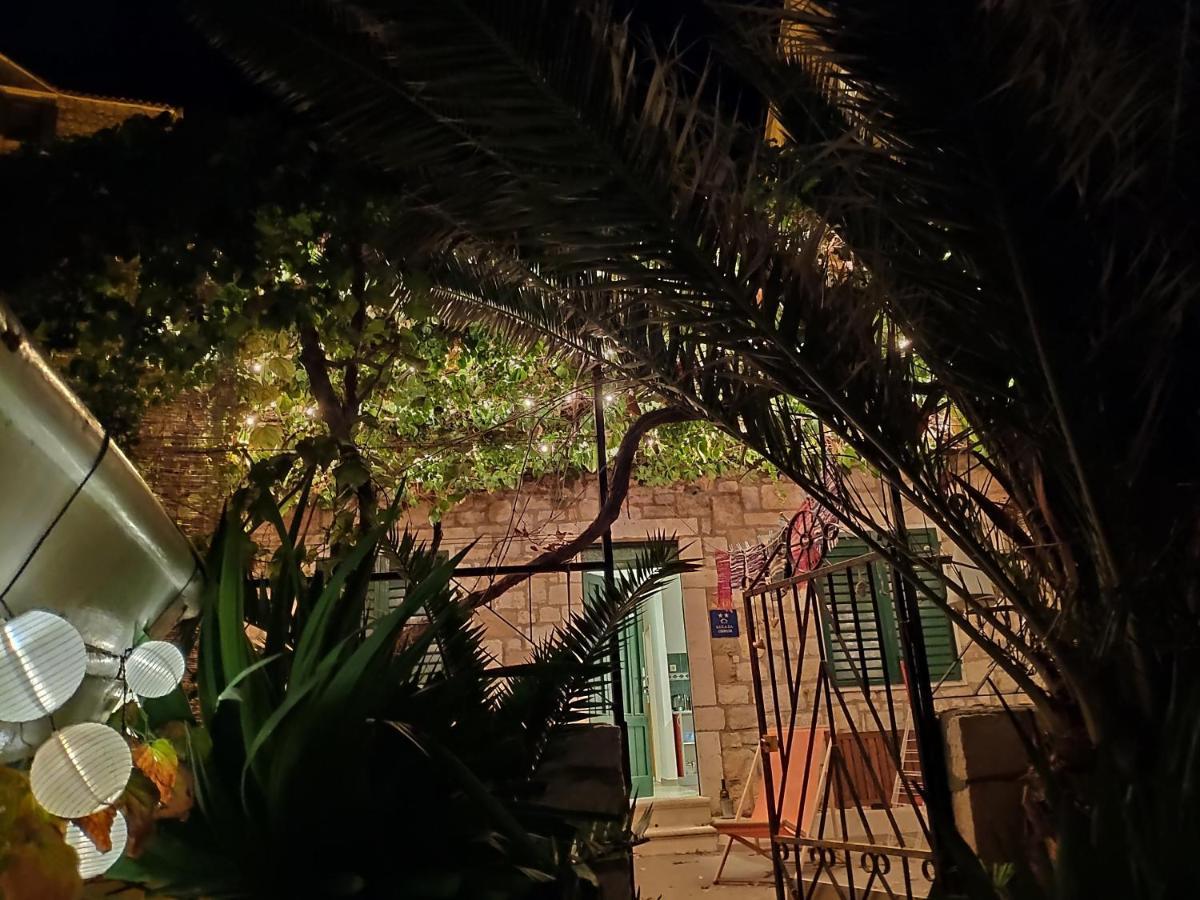 Beach House Gusla Komiža 外观 照片